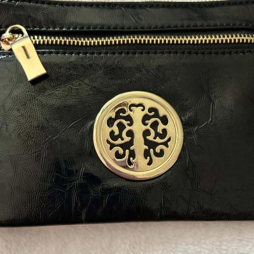 N/A vegan leather